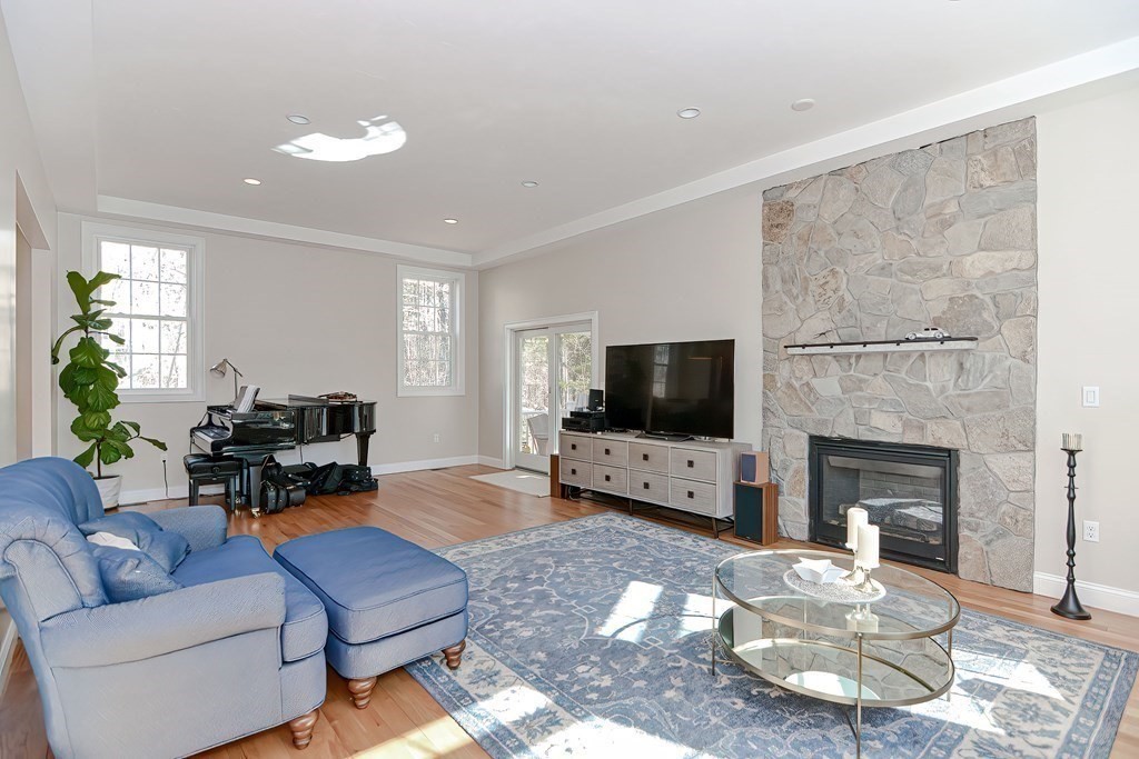 17 Standish Road Norfolk, MA 02056 - Photo 16 of 37 Gallery Image 16
