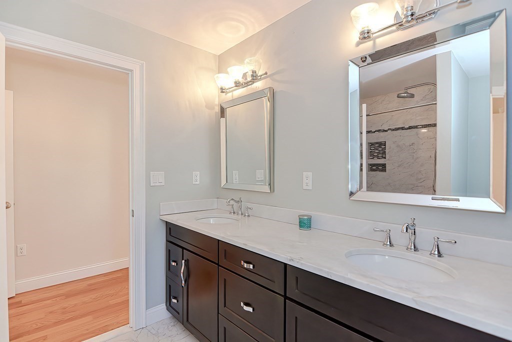 17 Standish Road Norfolk, MA 02056 - Photo 22 of 37 Gallery Image 22