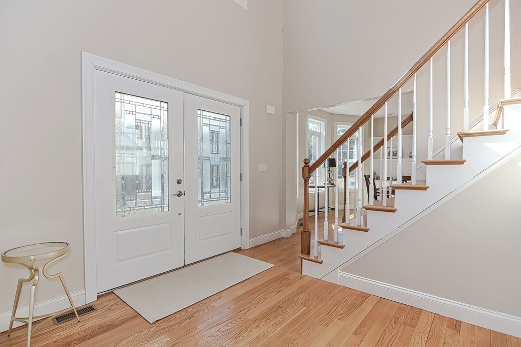 17 Standish Road Norfolk, MA 02056 - Photo 5 of 37 Gallery Image 5