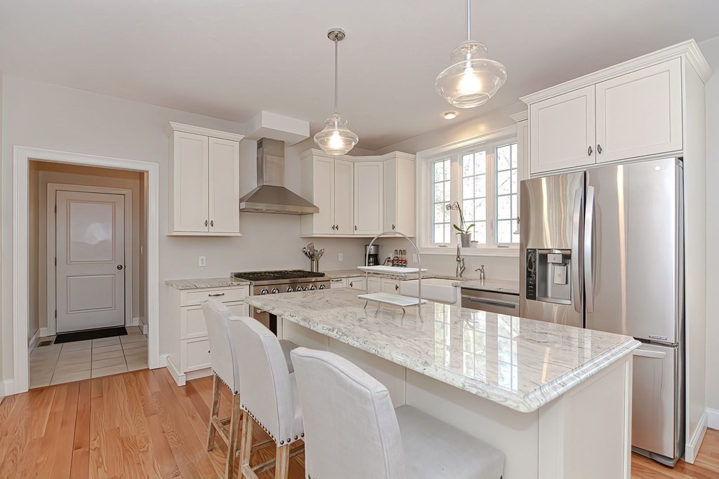 17 Standish Road Norfolk, MA 02056 - Photo 7 of 37 Gallery Image 7