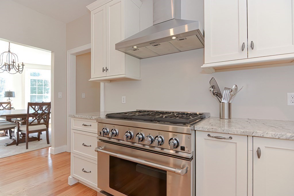 17 Standish Road Norfolk, MA 02056 - Photo 10 of 37 Gallery Image 10