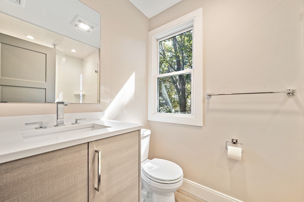97 Mt Ida Road, Unit 3 Boston, MA 02122 - Photo 11 of 28 Gallery Image 11