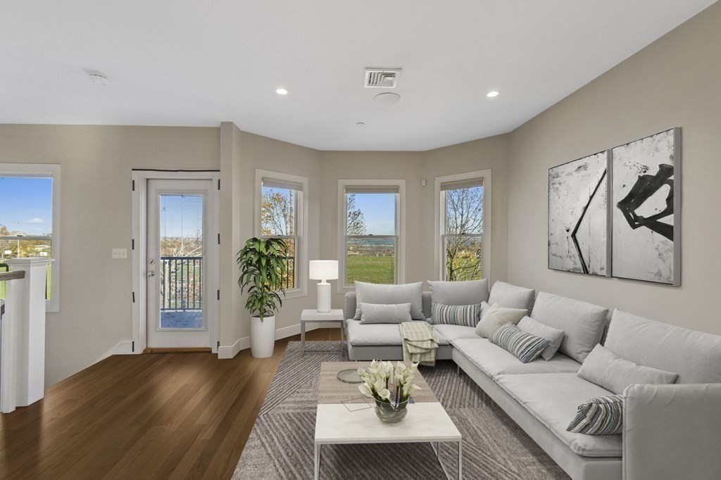 97 Mt Ida Road, Unit 3 Boston, MA 02122 - Photo 6 of 28 Gallery Image 6