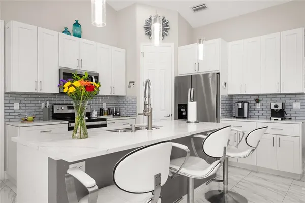 $495,000 | 2009 Flower Terrace, Sebring, FL 33875