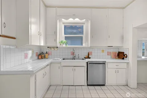 $610,000 | 2119 Humboldt Street, Bellingham, WA 98225