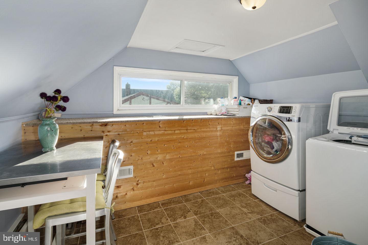 18 Spring Valley Road Levittown, PA 19056 - Photo 34 of 38 Huge 2nd floor laundry area