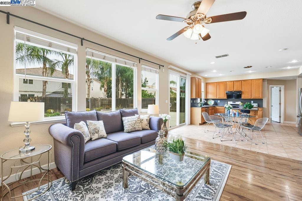 1413 Angus Street Patterson, CA 95363 - Photo 12 of 45