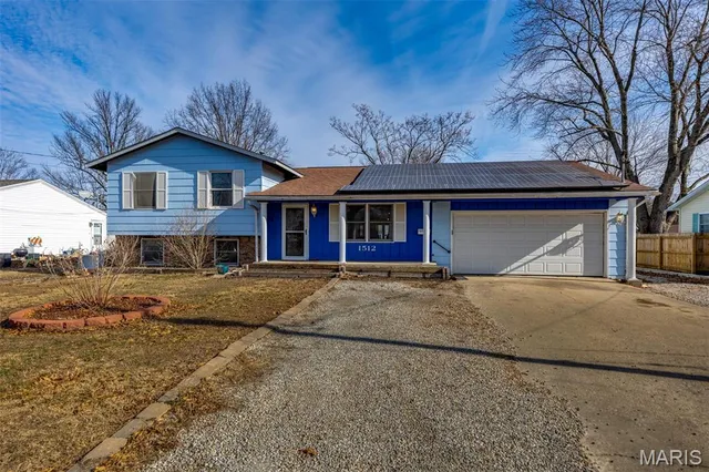 $215,000 | 1512 North Harrison Street, Litchfield, IL 62056