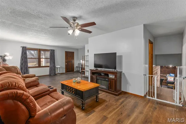 $215,000 | 1512 North Harrison Street, Litchfield, IL 62056