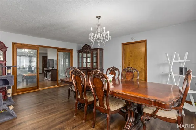 $215,000 | 1512 North Harrison Street, Litchfield, IL 62056