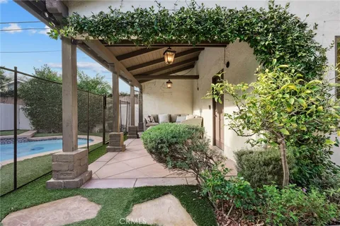 $3,595,000 | 10585 Esther Avenue, Los Angeles, CA 90064