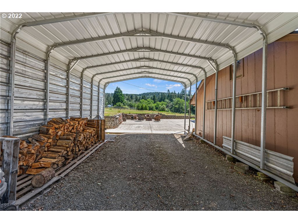 203 Cole Road Kelso, WA 98626 - Photo 4 of 32 Gallery Image 4