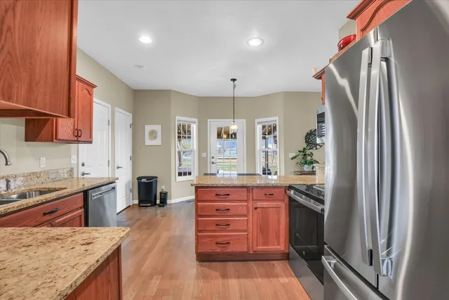 $375,000 | 609 Country Acres Road, St. Joseph, IL 61873