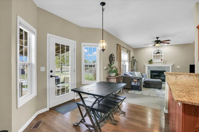 $375,000 | 609 Country Acres Road, St. Joseph, IL 61873