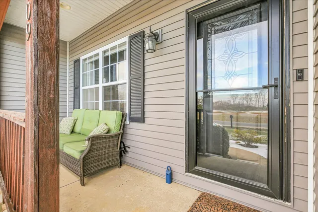 $375,000 | 609 Country Acres Road, St. Joseph, IL 61873