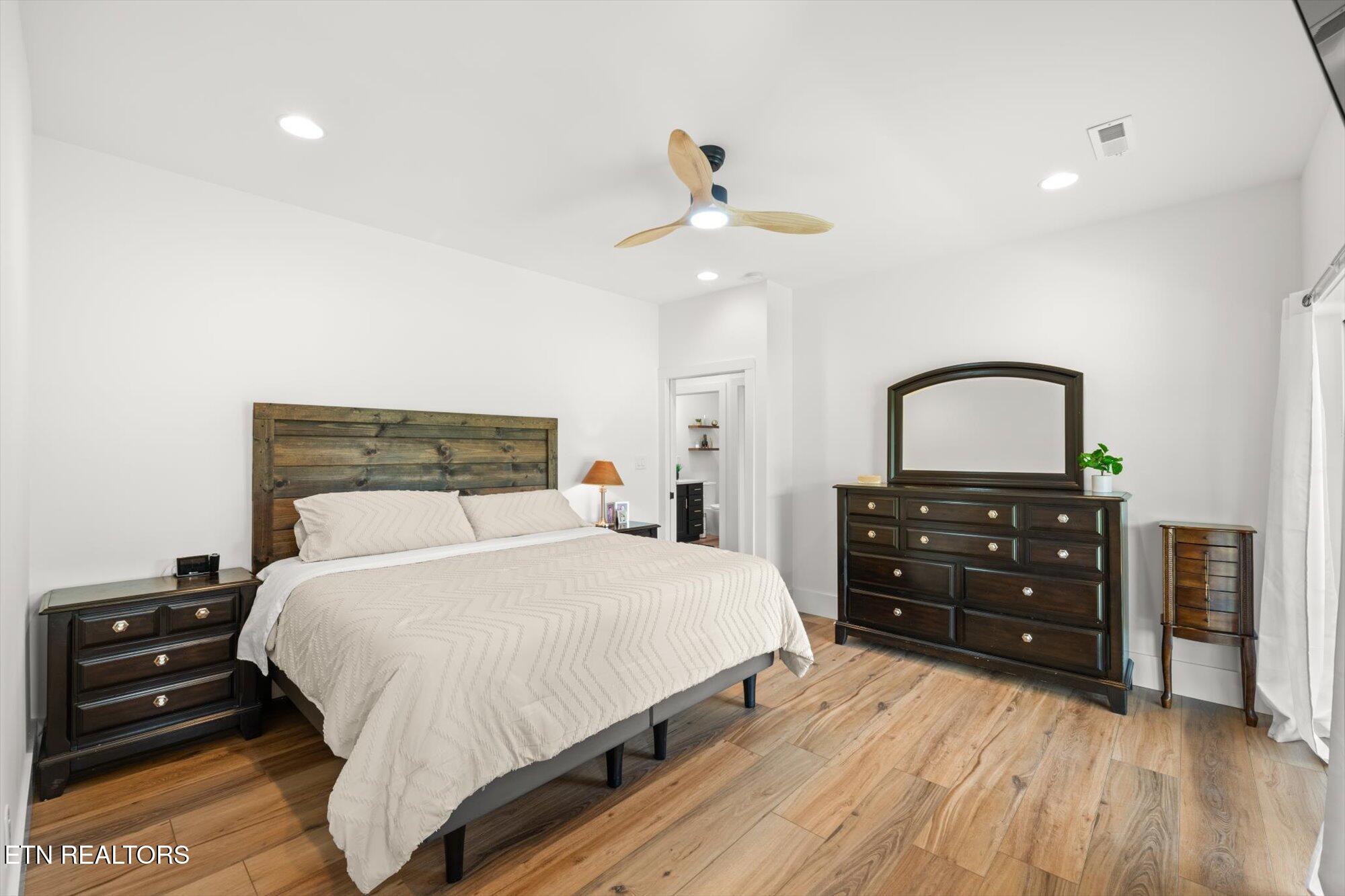 8143 Walker Road Knoxville, TN 37938 - Photo 25 of 44 27-8143-Walker-Rd-Knoxville-TN-27