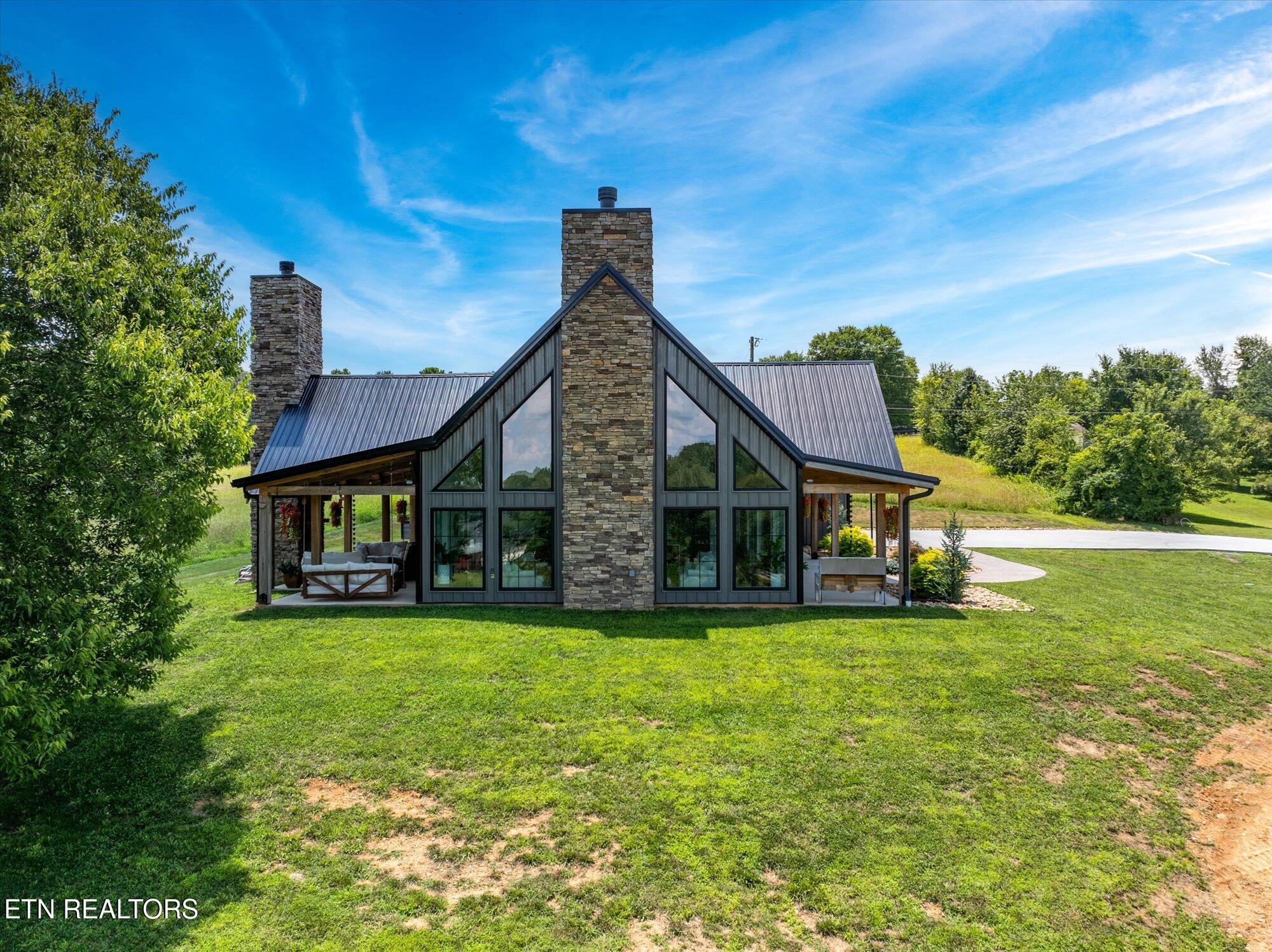 8143 Walker Road Knoxville, TN 37938 - Photo 6 of 44 05-8143-Walker-Rd-Knoxville-TN-5