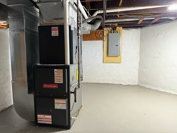 $139,700 | 1431 29th Avenue, Moline, IL 61265