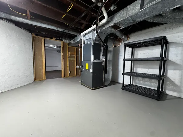 $139,700 | 1431 29th Avenue, Moline, IL 61265