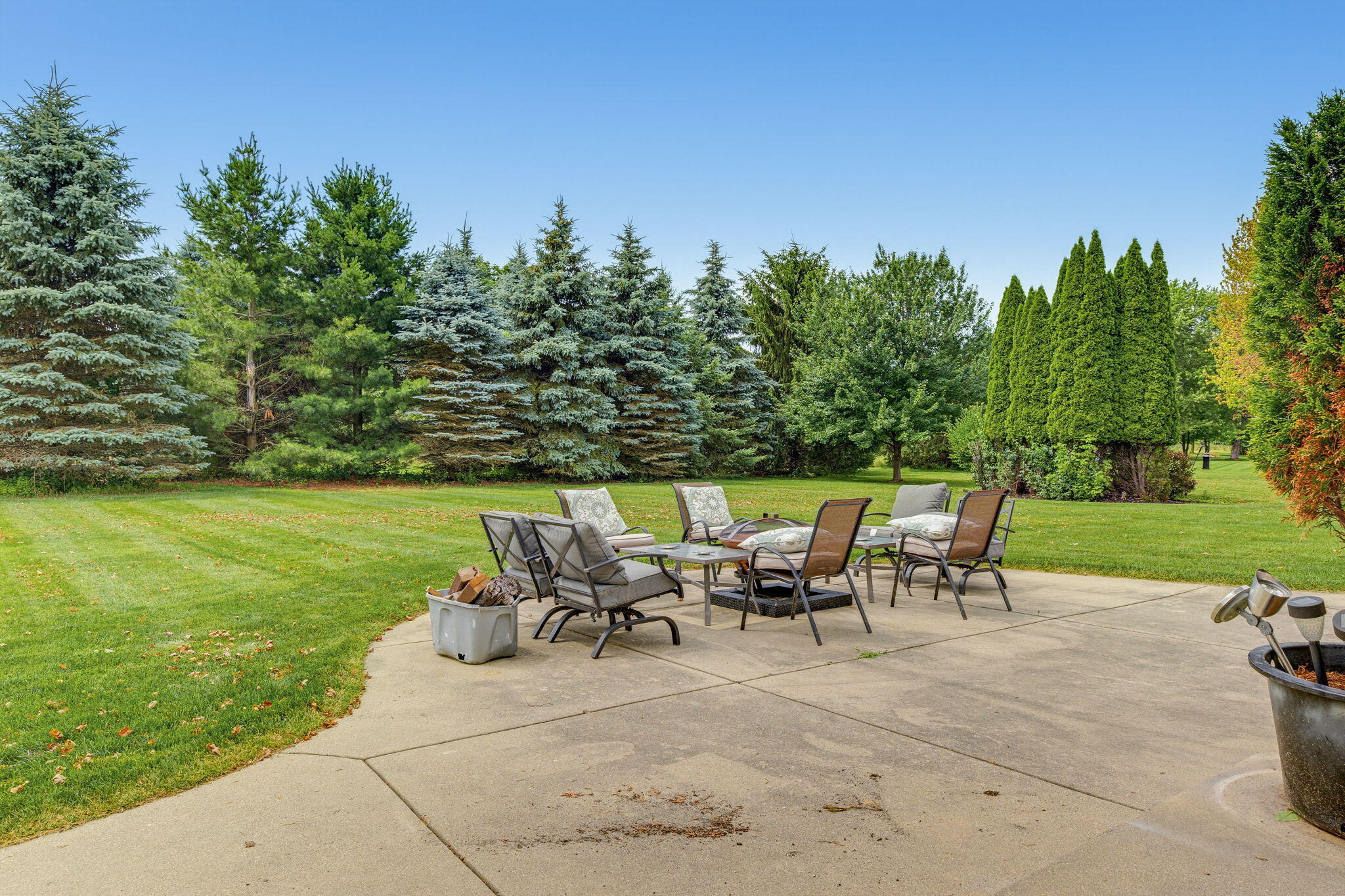 N33W33201 Maplewood Road Nashotah, WI 53058 - Photo 18 of 69 Patio