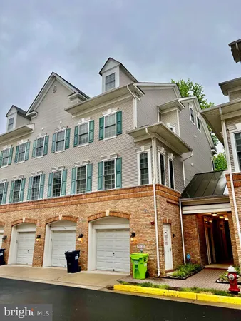 $3,100 | 7751 Milford Haven Drive, Unit 51D, Lorton, VA 22079