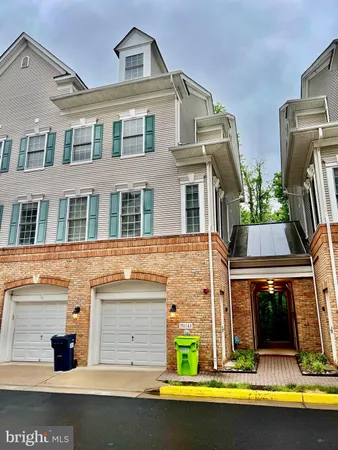 $3,100 | 7751 Milford Haven Drive, Unit 51D, Lorton, VA 22079