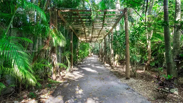 $14,250,000 | 20551 Southwest 162nd Avenue, Miami, FL 33187