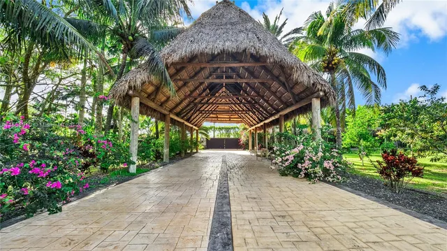 $14,250,000 | 20551 Southwest 162nd Avenue, Miami, FL 33187