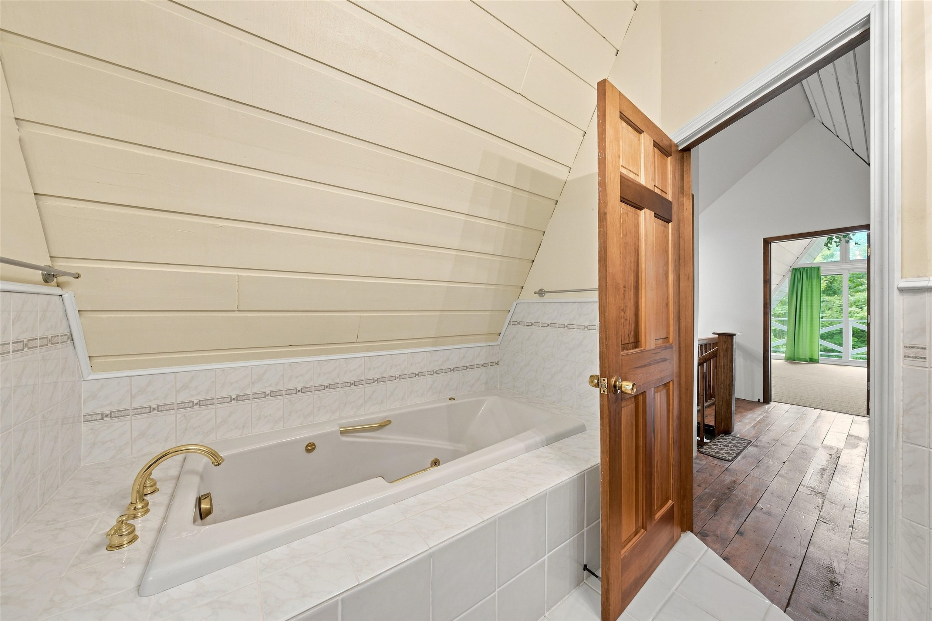 3618 South Maple Valley Road Suttons Bay, MI 49682 - Photo 45 of 74 1950236-3ff29f94-2d8f-4155-9445-3e0e85c96e33.JPG