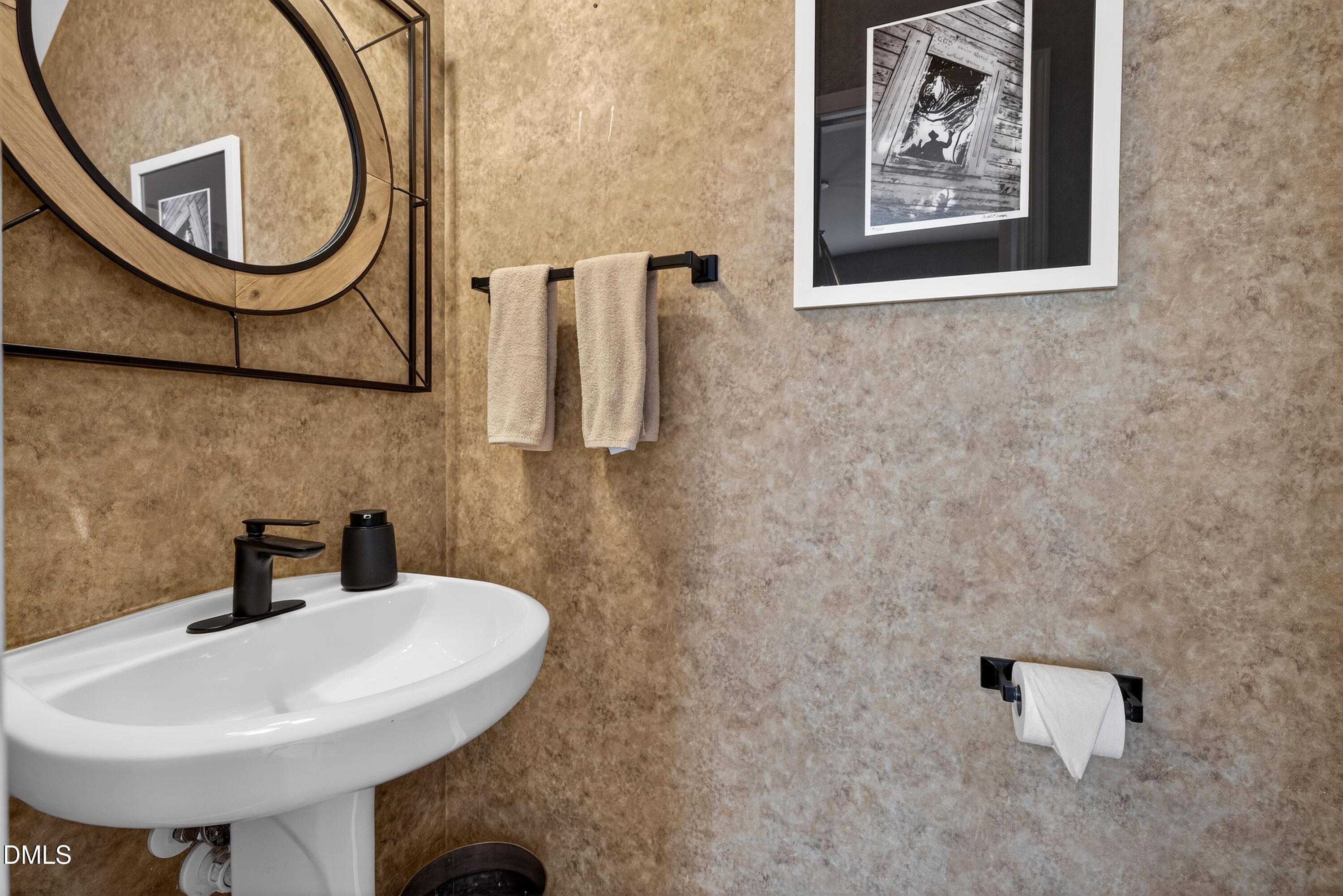 8498 Central Drive Raleigh, NC 27613 - Photo 25 of 54 Scene-27