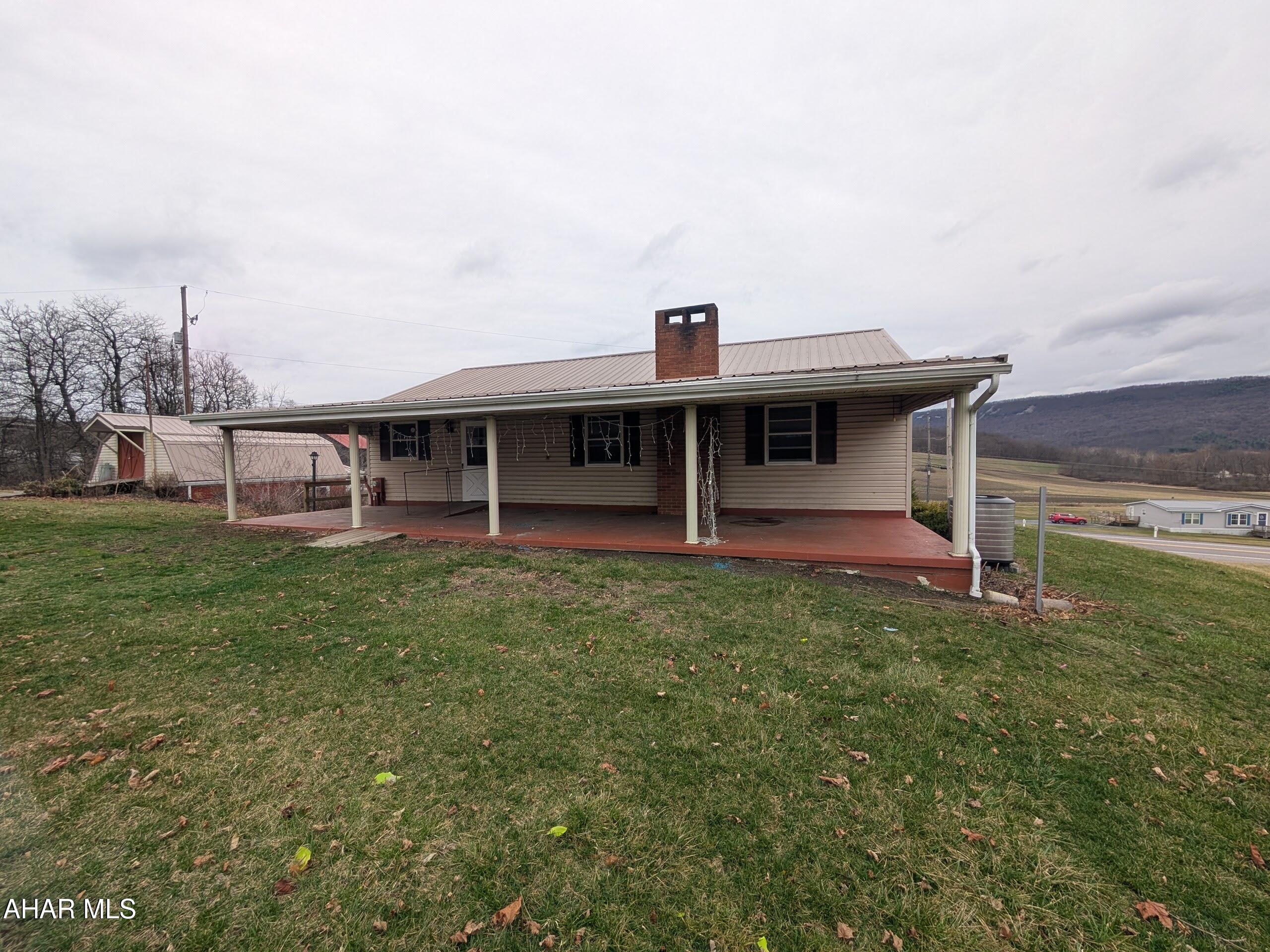 533 Wheeland Road Duncansville, PA 16635 - Photo 4 of 33