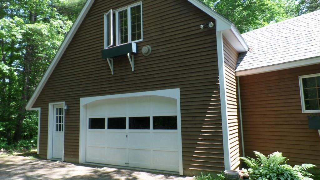 10 Knowles Road Manchester, ME 04351 - Photo 2 of 33 Addition & garage