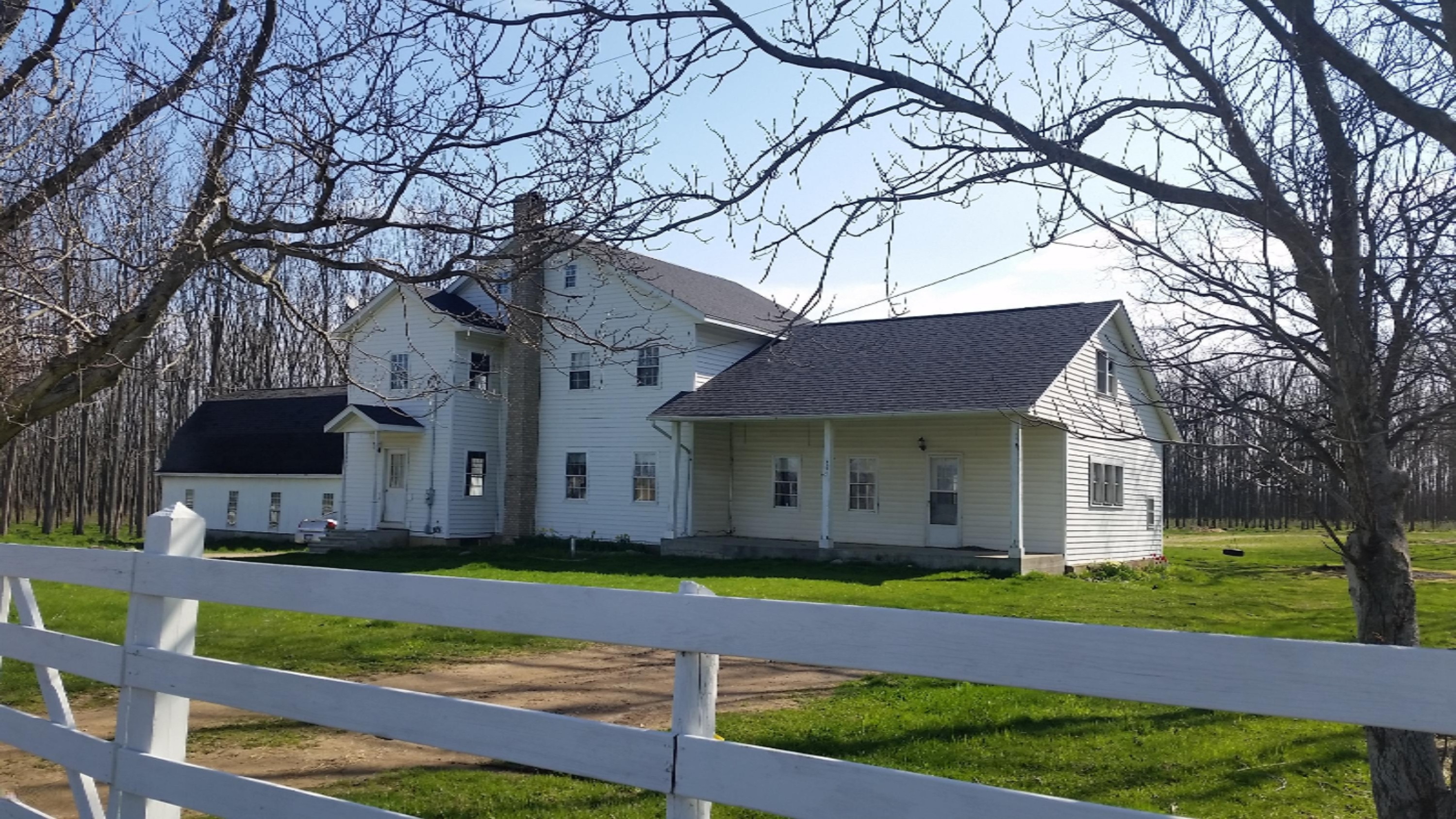653 Boone Road Quincy, MI 49082 - Photo 1 of 66 20150430_102233