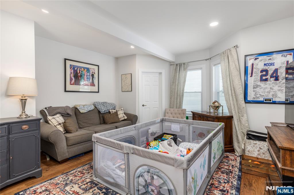 273 Randolph Avenue East Rutherford, NJ 07073 - Photo 11 of 19