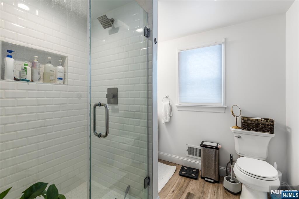 273 Randolph Avenue East Rutherford, NJ 07073 - Photo 5 of 19