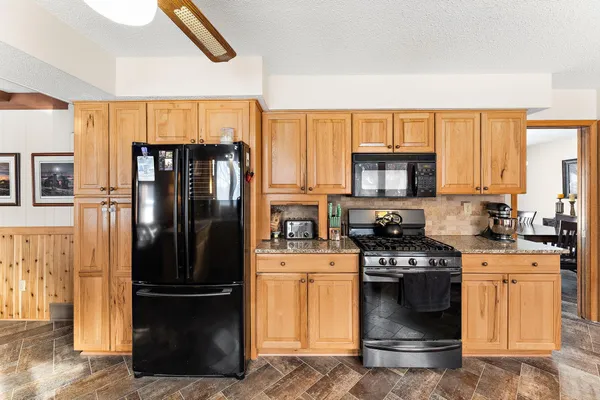 $789,900 | 18136 Yorkshire Avenue, Prior Lake, MN 55372