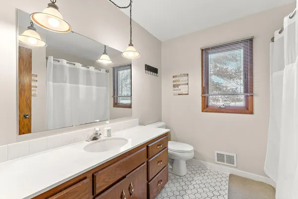 $789,900 | 18136 Yorkshire Avenue, Prior Lake, MN 55372