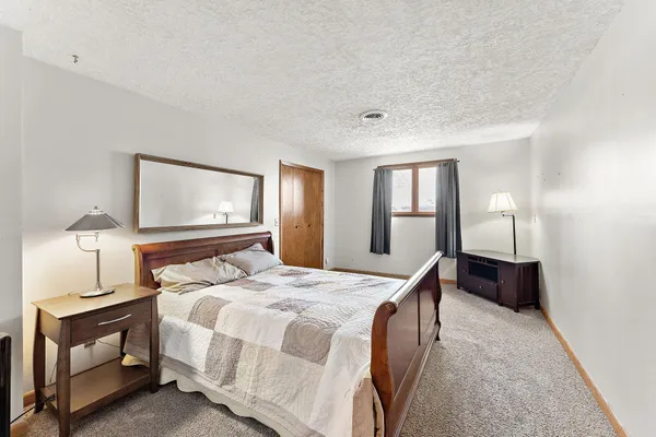 $789,900 | 18136 Yorkshire Avenue, Prior Lake, MN 55372