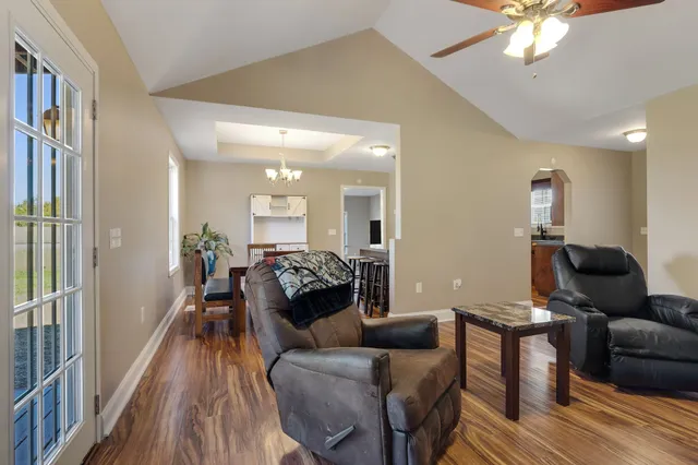 $299,900 | 14 Hazelwood Lane, Winchester, TN 37398