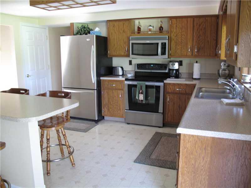 490 McElree Road Washington, PA 15301 - Photo 7 of 18 Kitchen.
