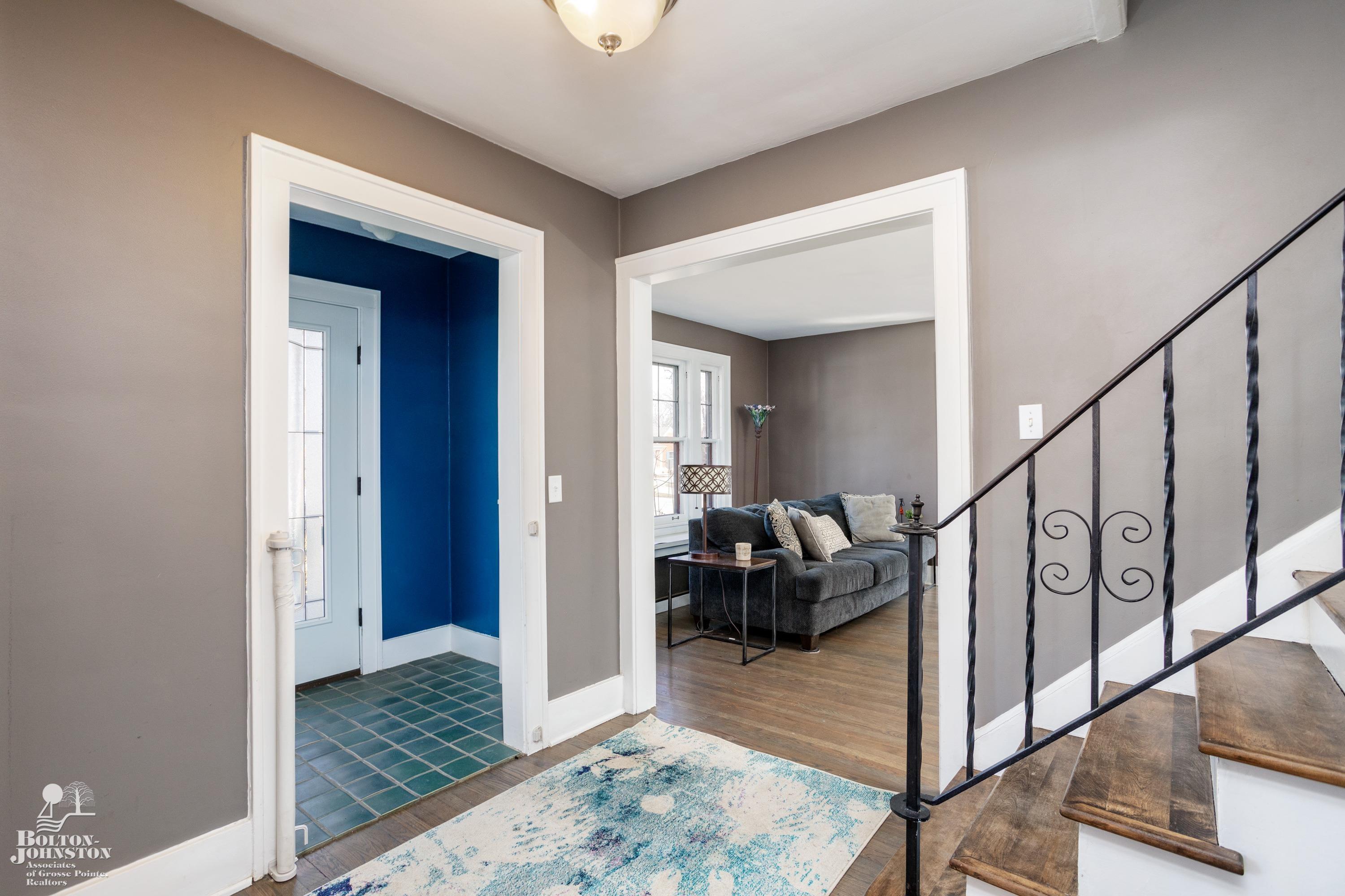 1497 Hawthorne Road Grosse Pointe Woods, MI 48236 - Photo 15 of 52
