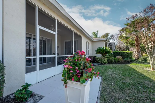 $369,900 | 202 Lourdan Court, DeBary, FL 32713