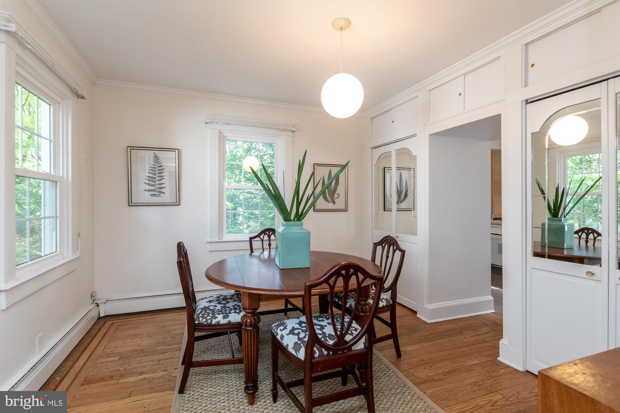 608 St Dunstans Road Baltimore, MD 21212 - Photo 11 of 40 Dining Room