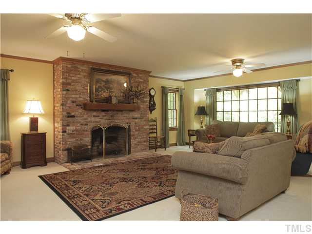 3512 Horseshoe Bend Raleigh, NC 27613 - Photo 12 of 25 Den/Family/Great Room