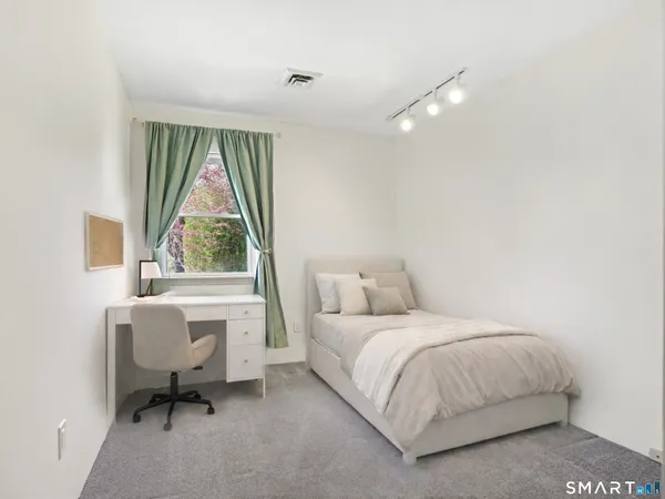 $519,000 | 368 Knapps Highway, Unit 368, Fairfield, CT 06825