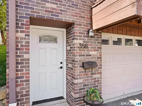 $519,000 | 368 Knapps Highway, Unit 368, Fairfield, CT 06825