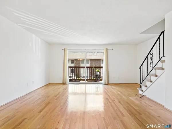 $519,000 | 368 Knapps Highway, Unit 368, Fairfield, CT 06825