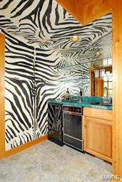 26 South Spoede Road Creve Coeur, MO 63141 - Photo 19 of 41 Gallery Image 19