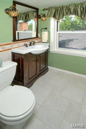 26 South Spoede Road Creve Coeur, MO 63141 - Photo 20 of 41 Gallery Image 20