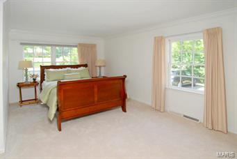 26 South Spoede Road Creve Coeur, MO 63141 - Photo 24 of 41 Gallery Image 24